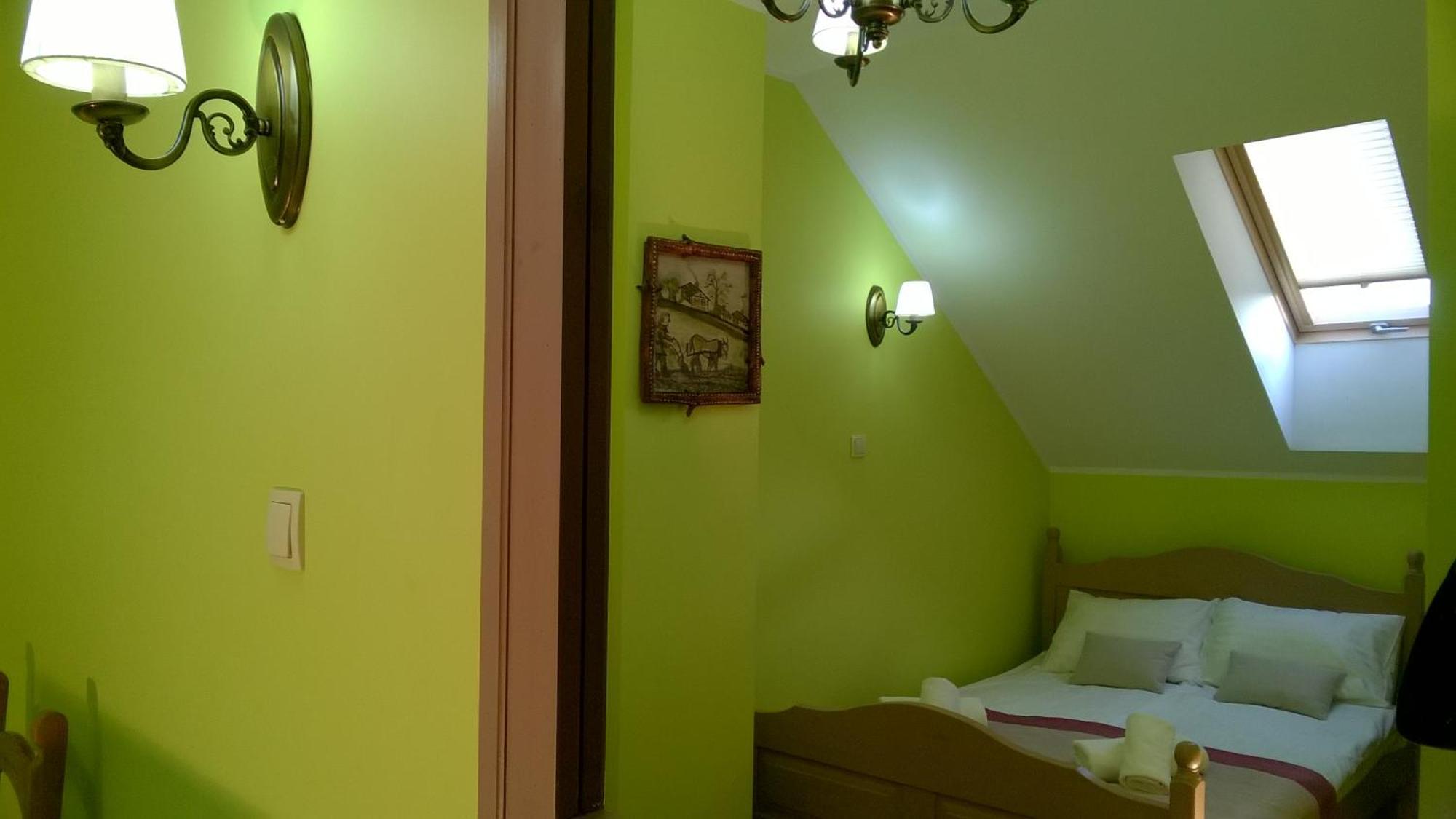 Hotel Pod Herbem -Pokoje Ozonowane Bialystok Bilik gambar