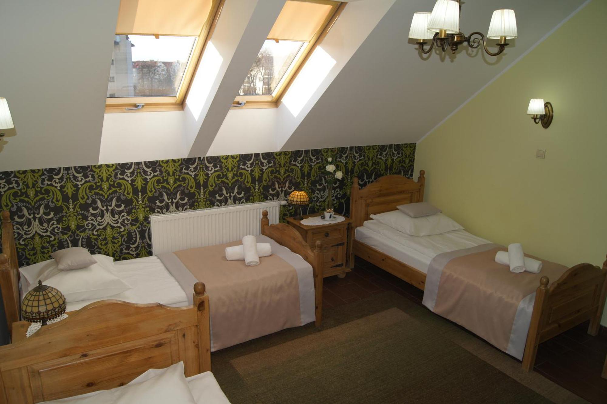 Hotel Pod Herbem -Pokoje Ozonowane Bialystok Bilik gambar