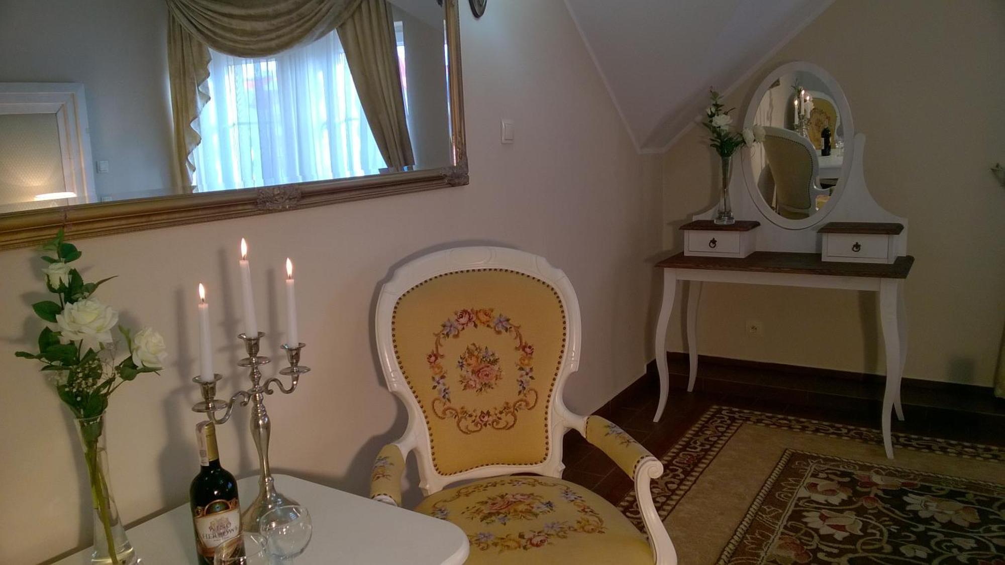 Hotel Pod Herbem -Pokoje Ozonowane Bialystok Bilik gambar