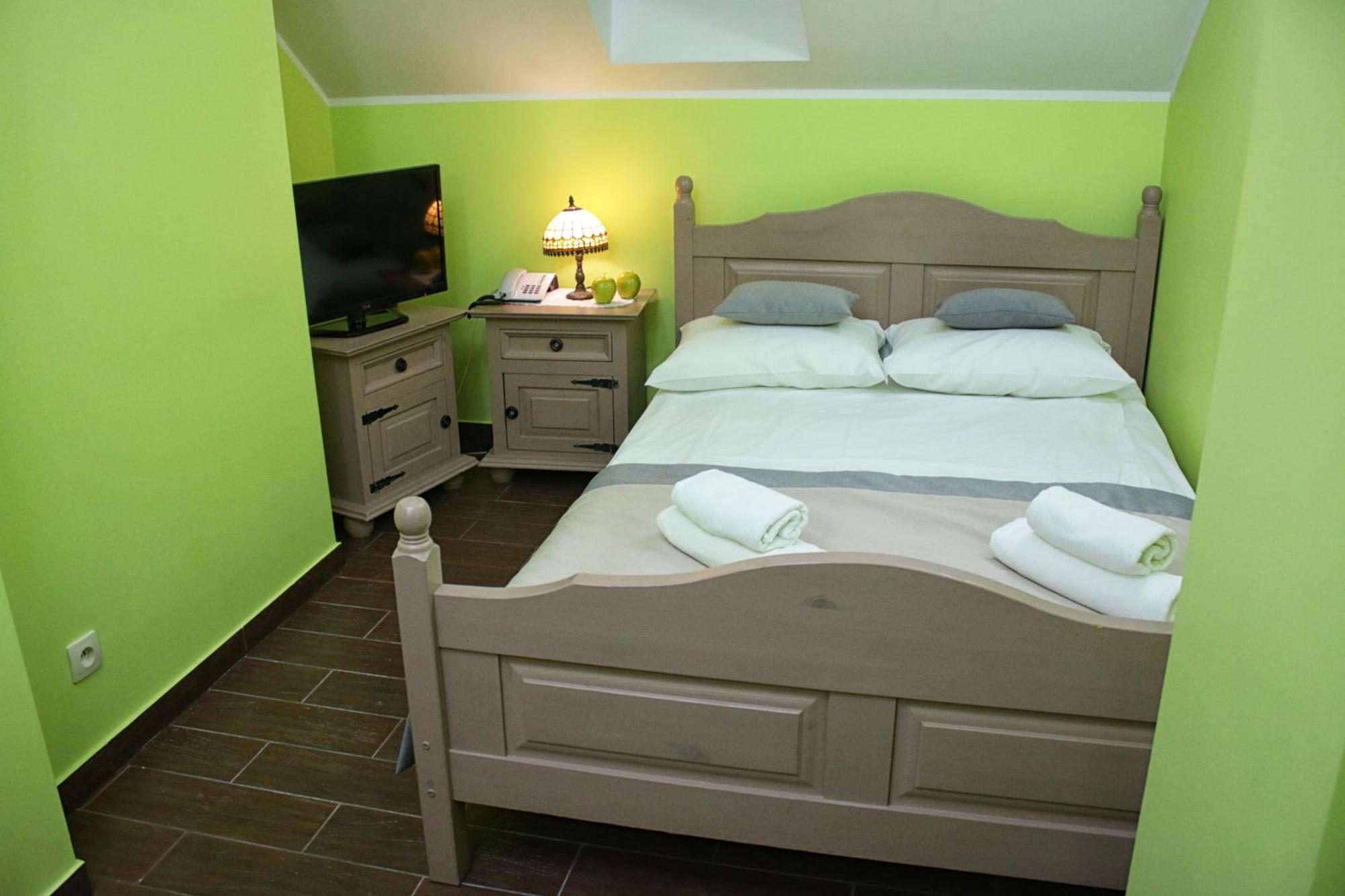 Hotel Pod Herbem -Pokoje Ozonowane Bialystok Bilik gambar